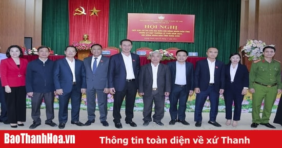 Deputy Secretary of the Provincial Party Committee Trinh Tuan Sinh met with voters of Sam Son City