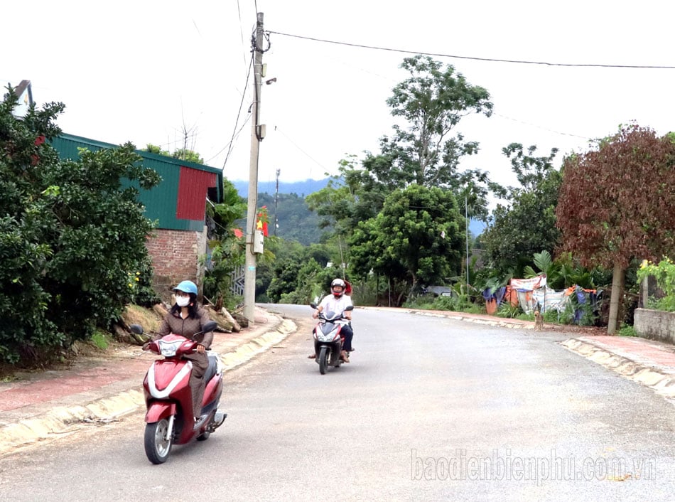 ការសន្ទនា និងការទទួលភ្ញៀវជាសាធារណៈ - កាវដែលចងការជឿទុកចិត្តរបស់ប្រជាជនជាមួយគណៈកម្មាធិការបក្ស និងរដ្ឋាភិបាល (អត្ថបទចុងក្រោយ)