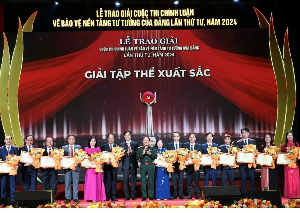 Thanh Hóa đoạt Giải “Tập thể xuất sắc” và 2 giải C Cuộc thi chính luận về bảo vệ nền tảng tư tưởng của Đảng lần thứ 4