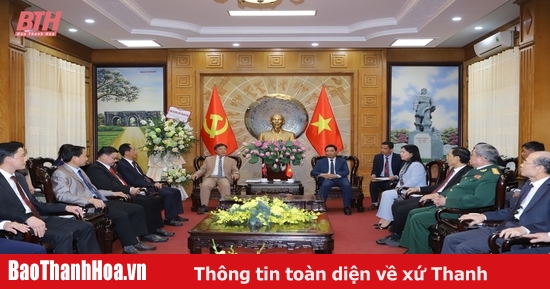 Bí thư Tỉnh ủy Nguyễn Doãn Anh tiếp Đoàn đại biểu tỉnh Hủa Phăn chúc Tết Đảng bộ, chính quyền và Nhân dân tỉnh Thanh Hóa