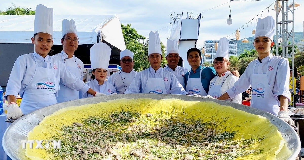 Festival culinario especial de deliciosos platos de mariscos en Binh Dinh