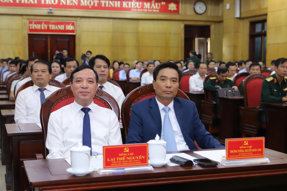 Le Politburo a nommé le lieutenant-général Nguyen Doan Anh au poste de secrétaire du comité provincial du Parti de Thanh Hoa.