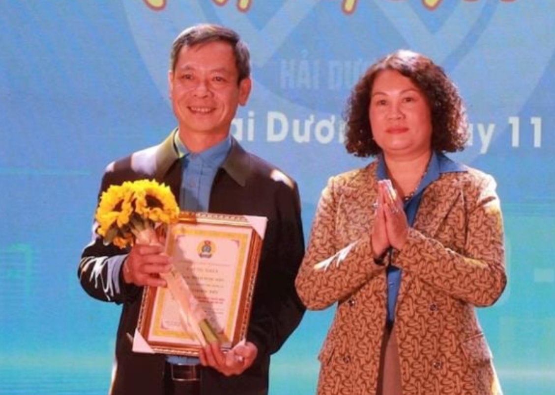 Le directeur adjoint du lycée de Duong An a remporté un prix spécial dans le cadre du concours visant à découvrir l'histoire traditionnelle de Hai Duong