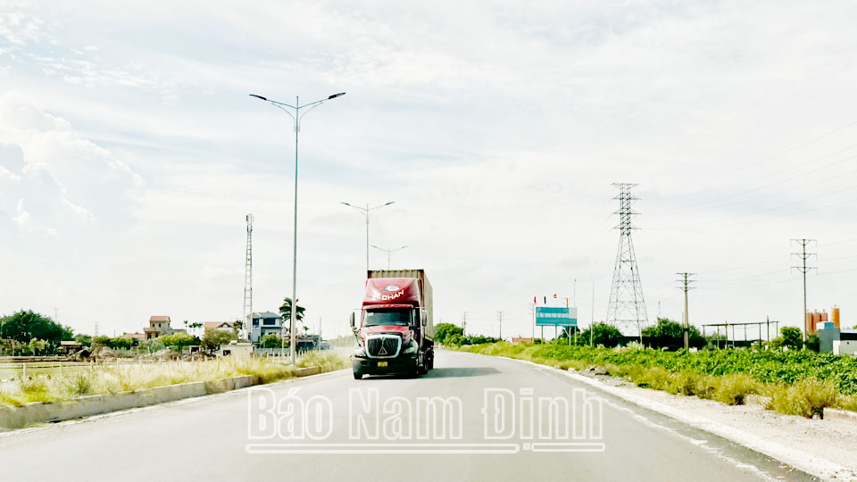 Infrastructure systems serving economic development, such as transportation, electricity, etc., are prioritized by the province to mobilize investment capital and build during the 2021-2030 planning period.