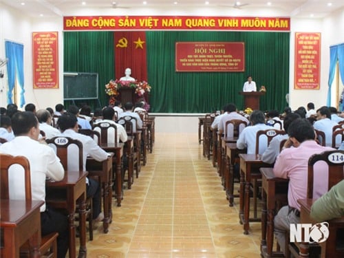 Ninh Phuoc: Implementing resolutions and documents of the Central and Provincial Party Committees