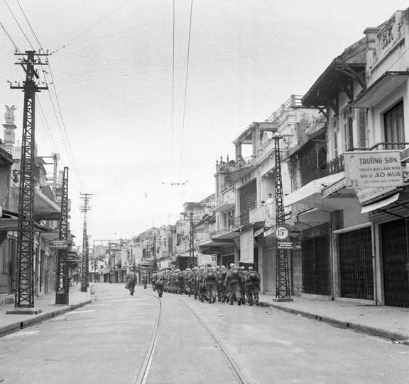 vna_potal_ky_niem_66_nam_ngay_giai_phong_thu_do_10101954_-_10102020_ha_noi_ngay_tro_ve_-_thu_do_buoc_sang_trang_su_moi_075530754_5050324.jpg