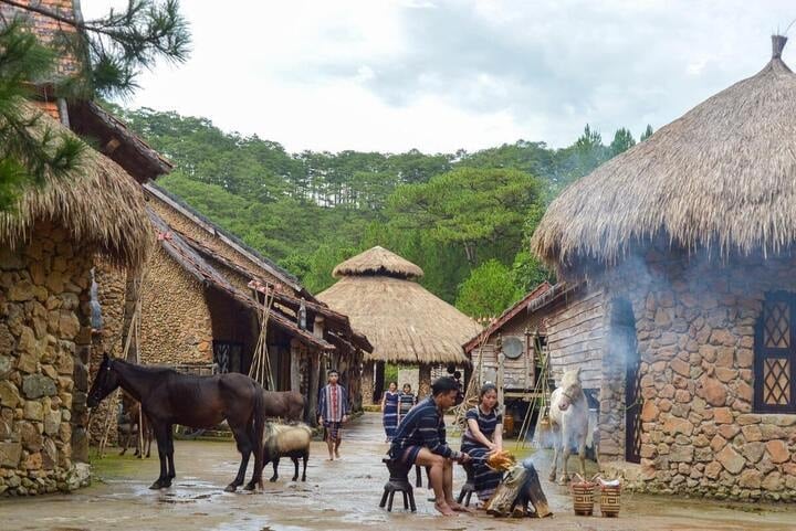 village-of-lan.jpg