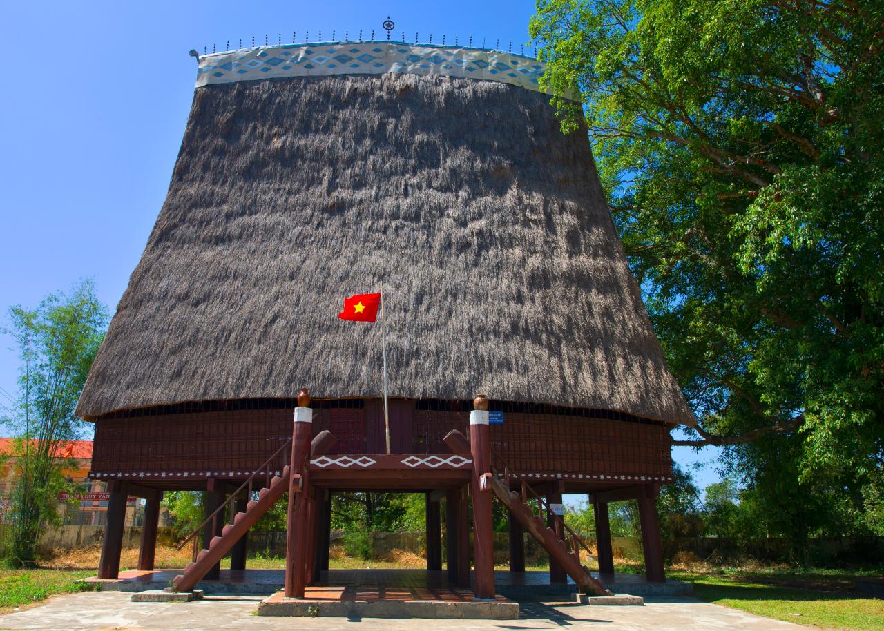 Tác phẩm Nhà rông konklor Kon Tum