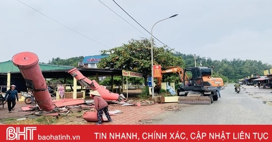 Bắt đầu giải tỏa hệ thống ki-ốt ở bãi biển đẹp nhất Hà Tĩnh