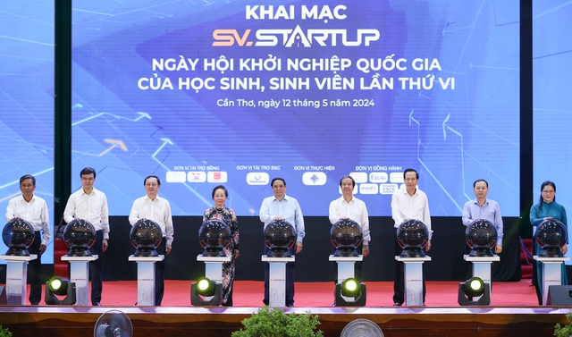នាយករដ្ឋមន្ត្រីលើកទឹកចិត្តយុវជនជំនាន់ថ្មី 'gen Z' ឱ្យចាប់ផ្តើមអាជីវកម្មដោយក្លាហាន និងច្នៃប្រឌិត - រូបថត ១១.