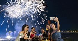Ngắm pháo hoa hàng đêm từ bàn ăn - trải nghiệm đặc quyền tại Da Nang Downtown
