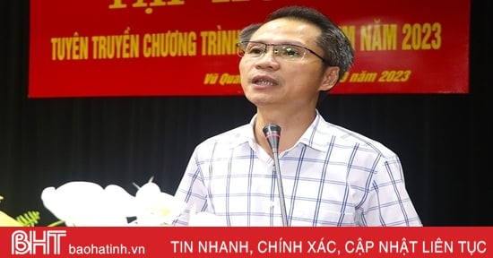 Nâng cao kiến thức cho cán bộ phụ trách nông thôn mới ở Vũ Quang