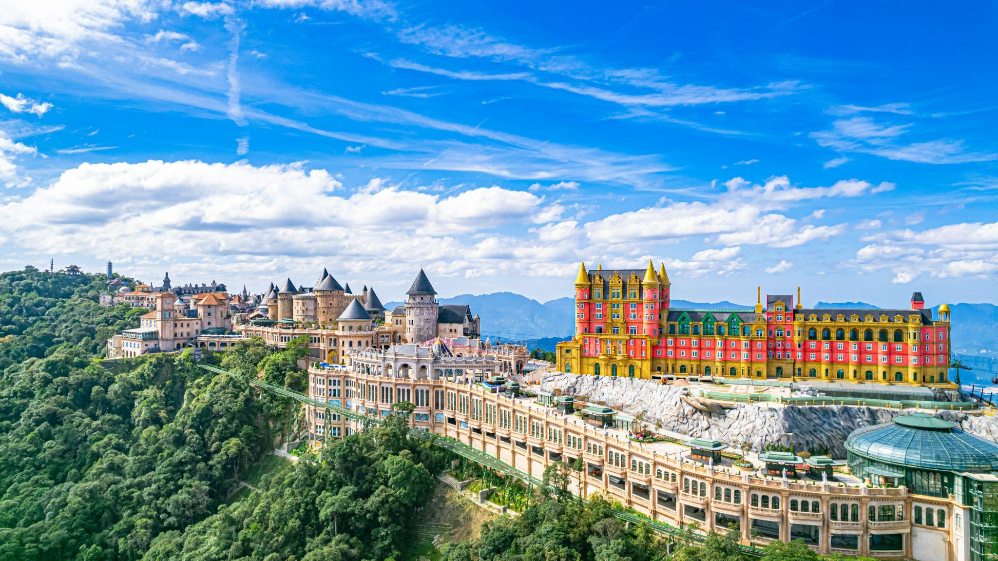 The beauty of Sun World Ba Na Hills seems to come out of a fairy tale.