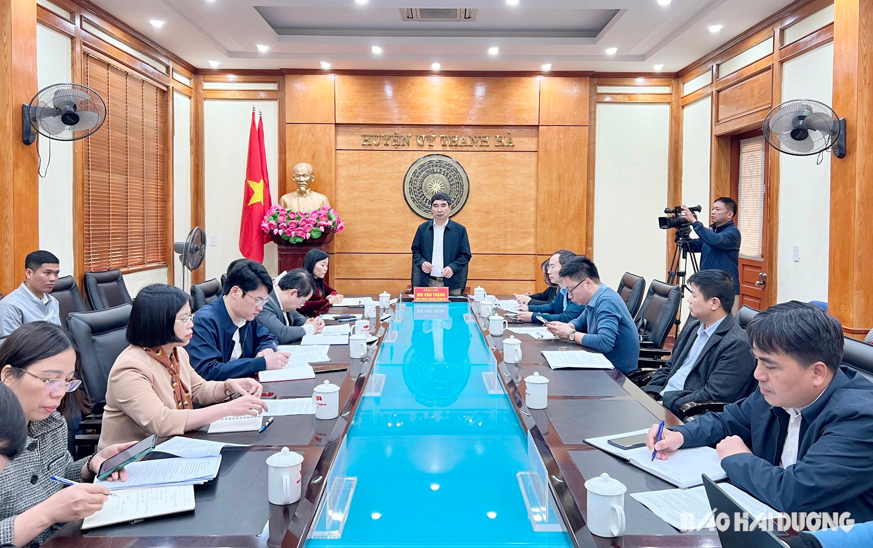 1-vai-thanh-hha.jpg