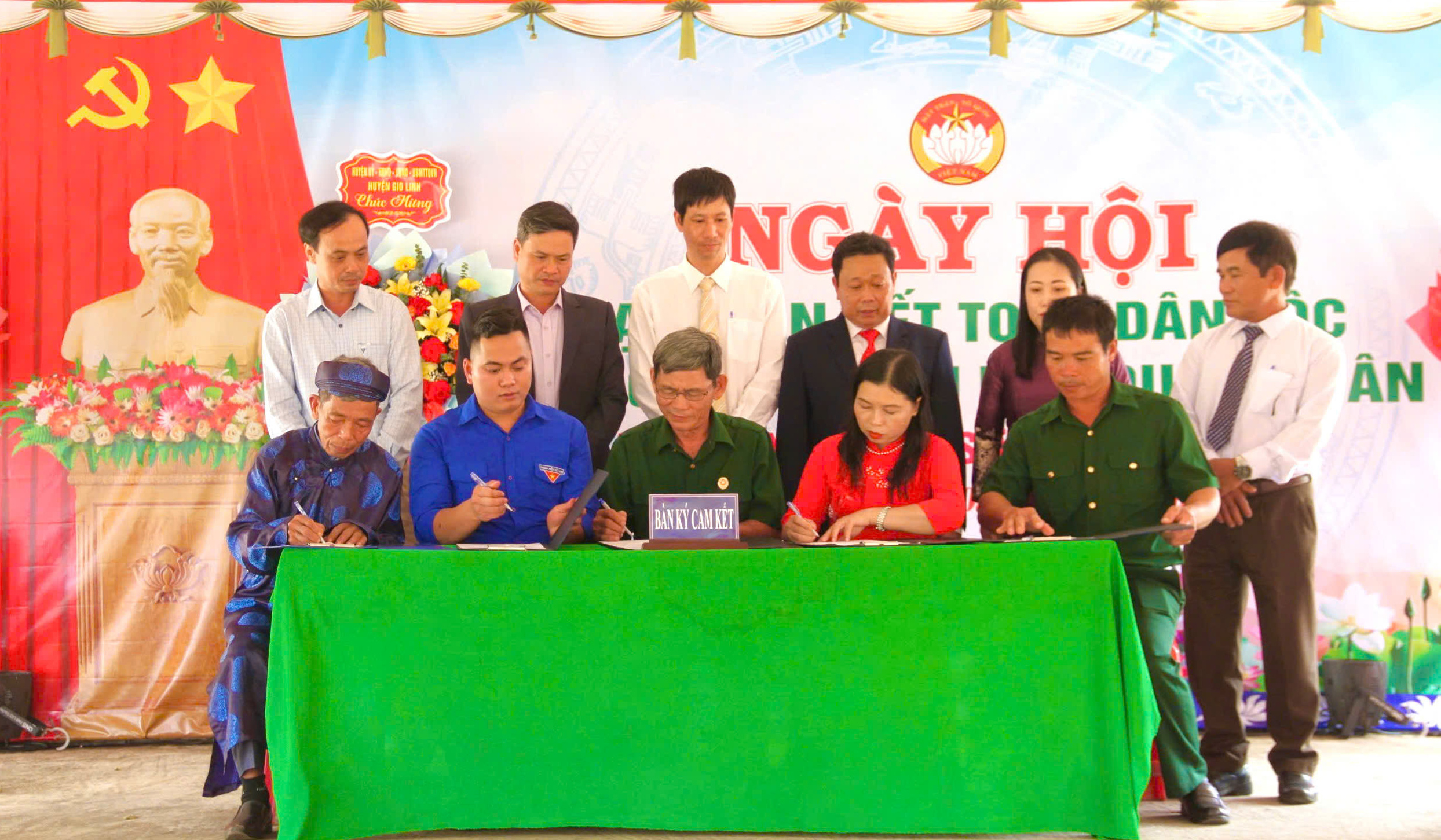 Lac Son residential area, Gio Son commune, Gio Linh district organizes National Great Unity Day