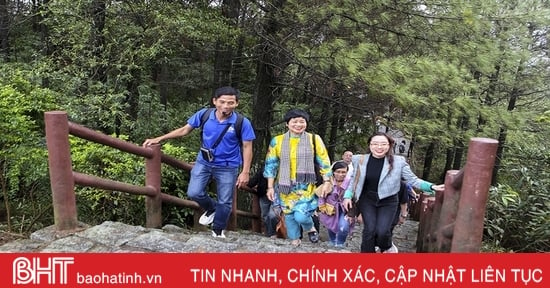 Support Ha Tinh tourism businesses to develop together