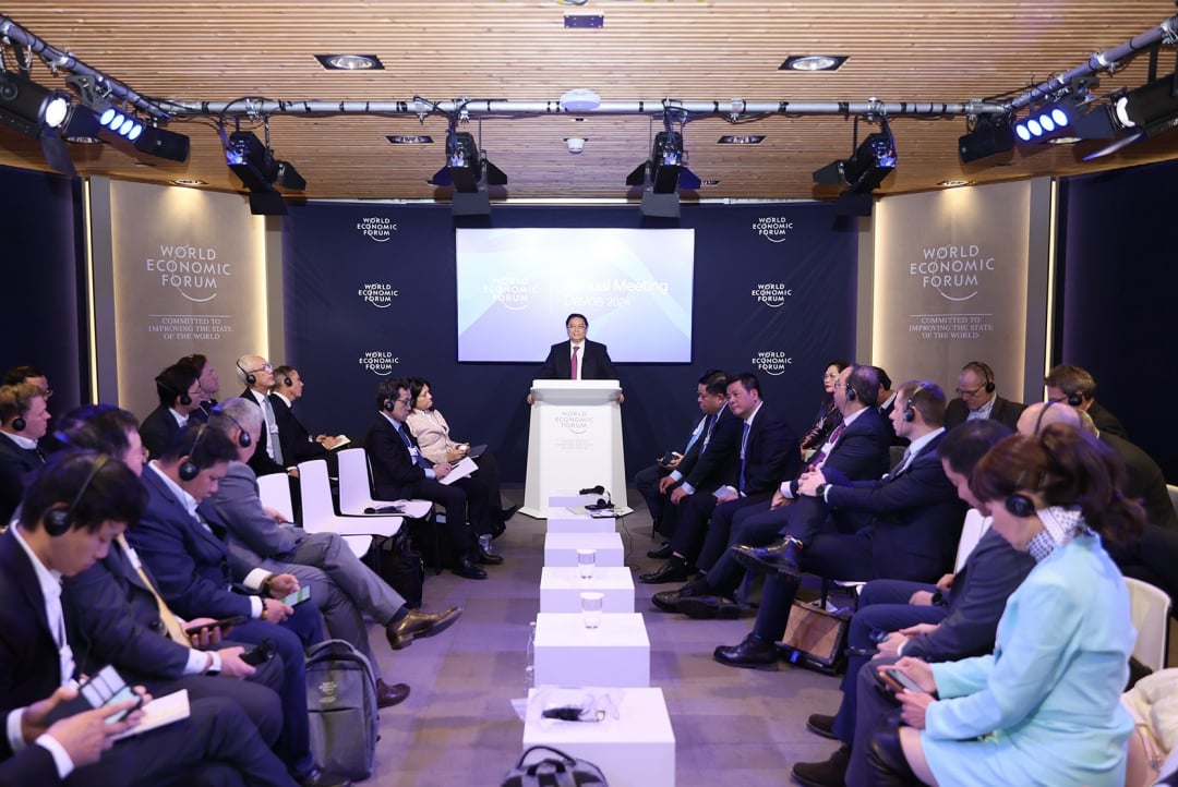 Prime Minister Pham Minh Chinh speaks at the Vietnam National Strategy Dialogue and the World Economic Forum (WEF). Photo: VGP