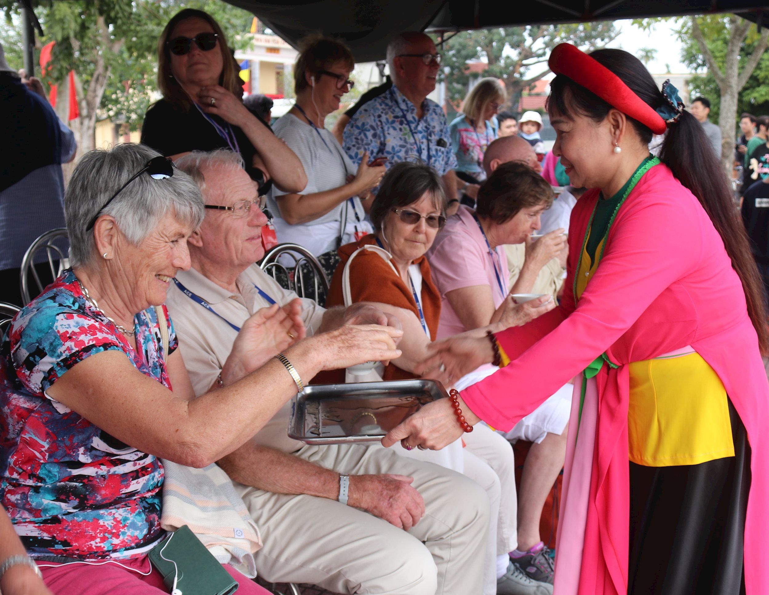 Im frühen Frühling nach Thanh Hai, um Wasserpuppentheater zu sehen