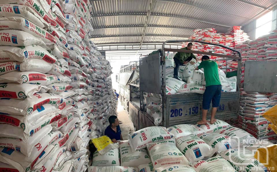 บริษัท Thai Nguyen Agricultural Materials Joint Stock Company มีอุปทานเพียงพอสำหรับให้บริการแก่เกษตรกรในจังหวัดอยู่เสมอ