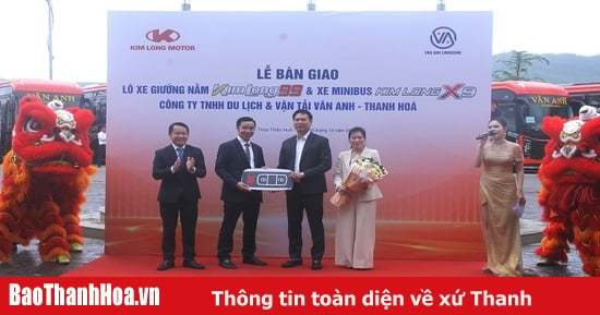 Vân Anh Limousine ký hợp đồng mua 250 xe ô tô KimLong 99 và KimLong X9 phục vụ vận tải hành khách