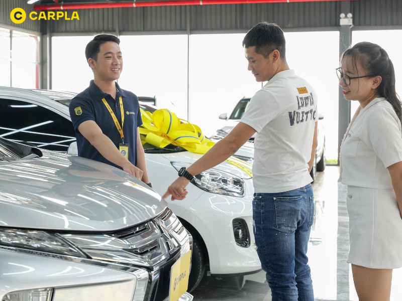 Used car buying and selling service at Carpla