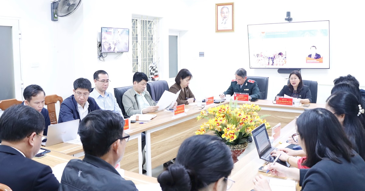 Deputy Minister Nguyen Thi Phuong Hoa periodically receives citizens in January 2025