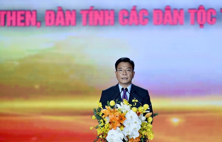 Vizepremierminister Le Thanh Long spricht bei der Eröffnungszeremonie der Woche.