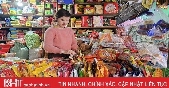 Buôn bán ế ẩm, tiểu thương chợ lớn nhất Hà Tĩnh dè dặt nhập hàng tết