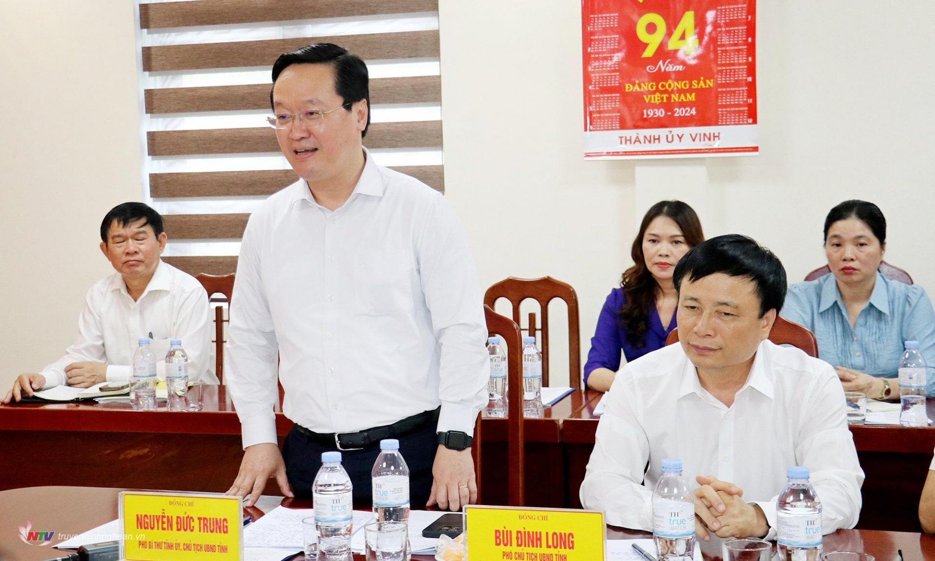 Chủ tịch UBND tỉnh Nguyễn Đức Trung phát biểu tại cuộc làm việc.