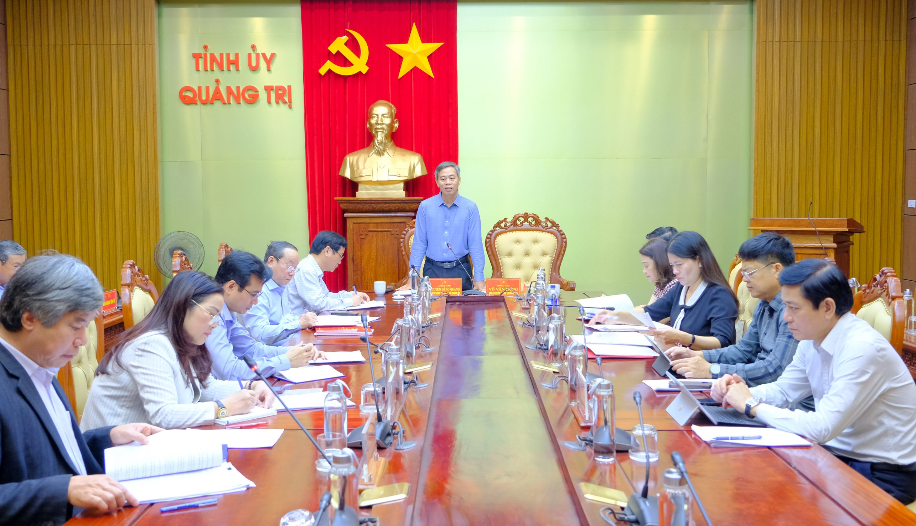 Discuss and decide on a number of contents related to the Documents of the 18th Quang Tri Provincial Party Congress