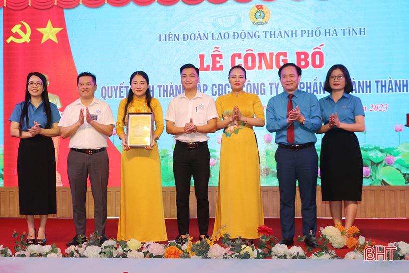 Fundación del sindicato de base de la Compañía Anónima de Viajes Thanh Sen