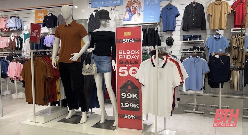 Nhộn nhịp chương trình khuyến mãi dịp Black Friday tại TP Thanh Hóa