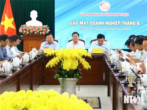 UBND tỉnh gặp mặt doanh nghiệp tháng 8