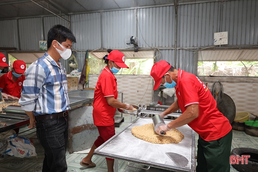 ស្ករគ្រាប់សណ្តែកដីសម្បូរបែប 