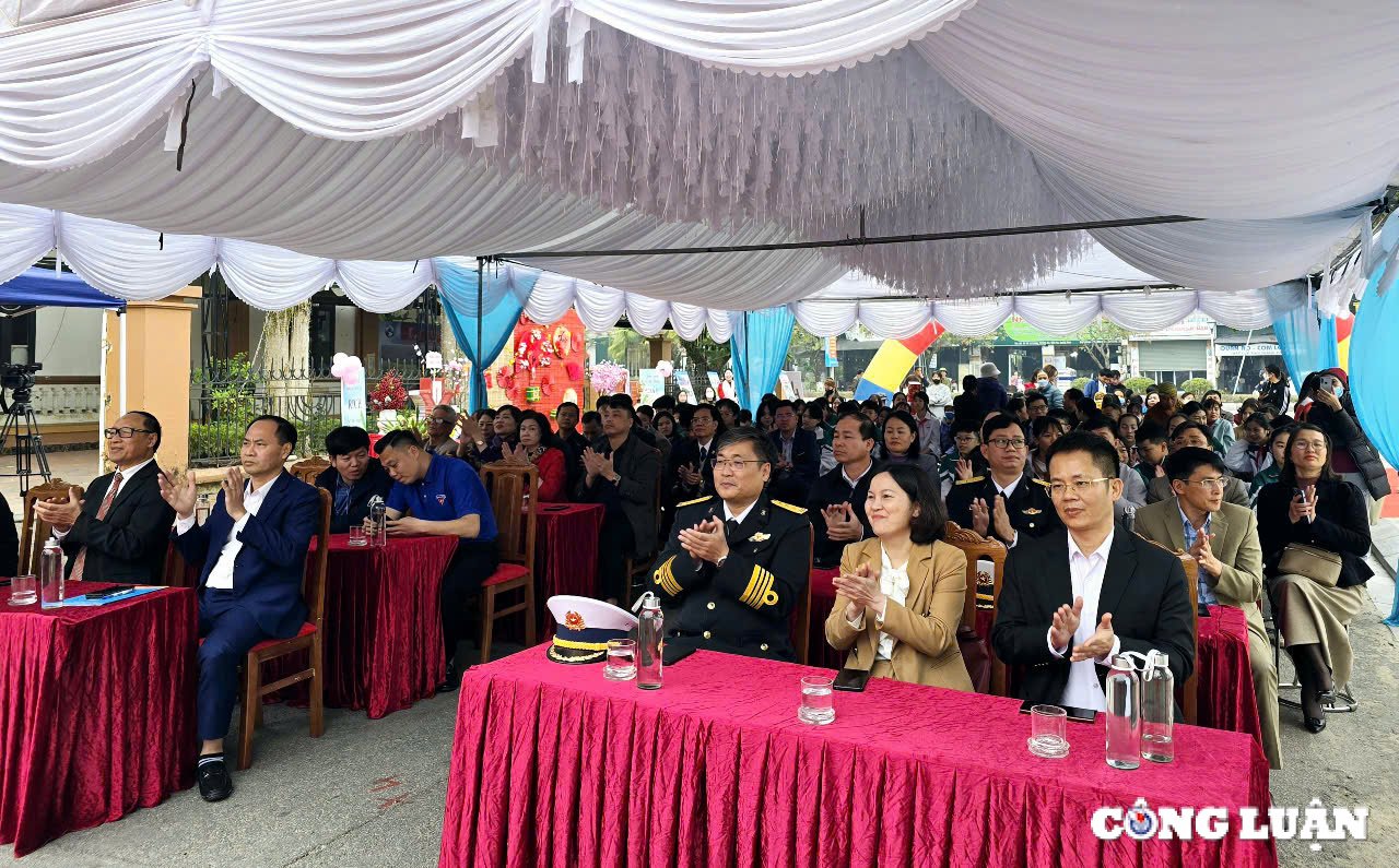 quang ninh soi noi hoi bao xuan at ty huyen dam ha nam 2025 hinh 4