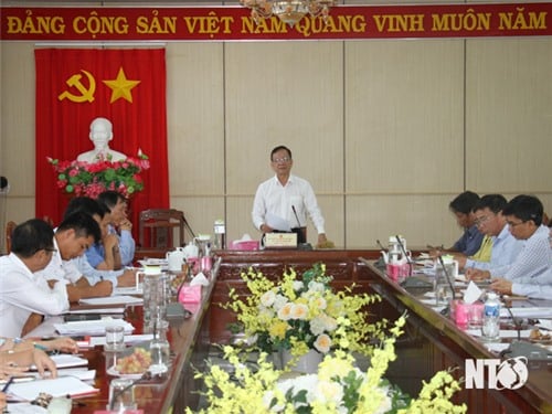 Le Comité permanent du Conseil populaire provincial travaille avec les Comités permanents des Conseils populaires des districts de Ninh Son et de Bac Ai