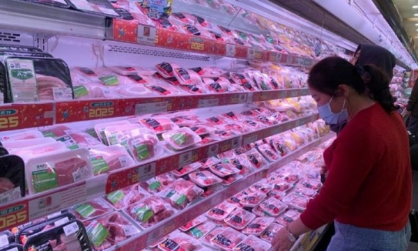 National pork prices drop near Tet