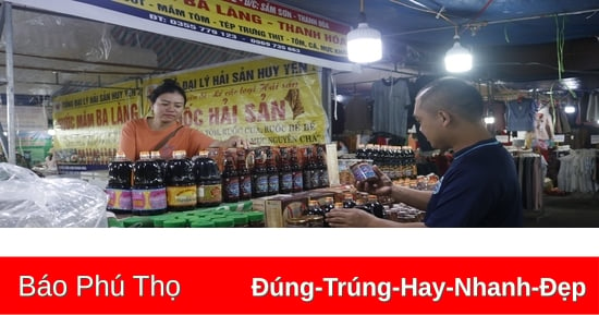 Casi 100 stands participan en la Feria de Bienes de Consumo de Viet Tri City