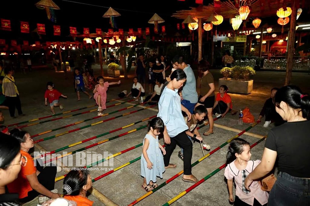 Eröffnung des Tam Coc Culinary Culture Festival - Erbe der Folklore