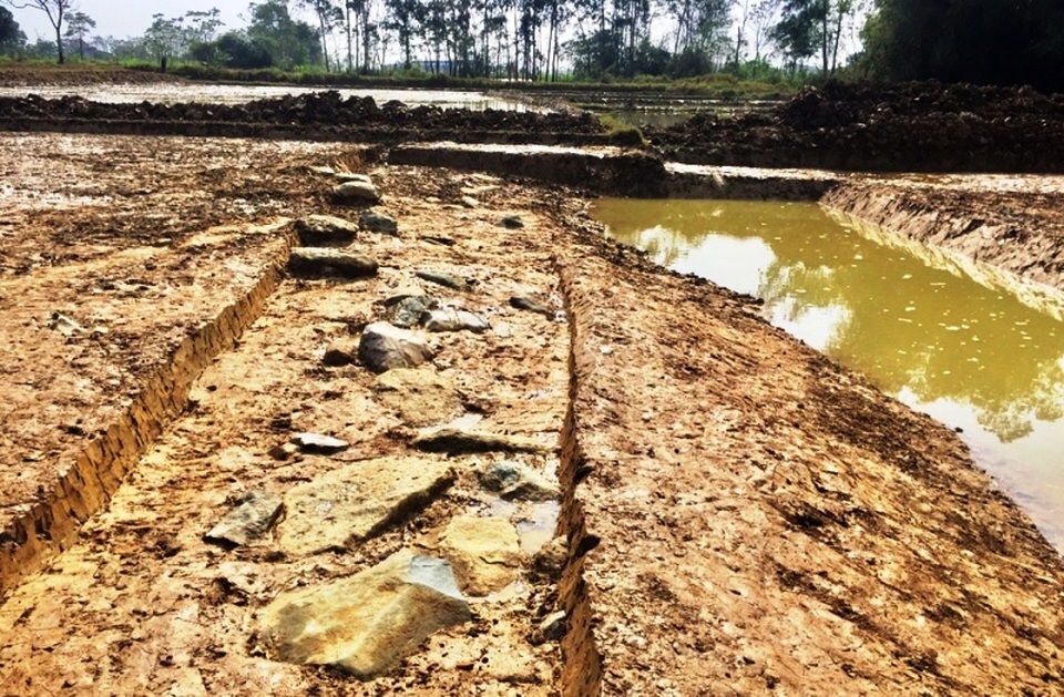 Kết quả khai quật hào thành phía Đông và Tây công trình kiến trúc bằng đá “độc nhất vô nhị” - 5