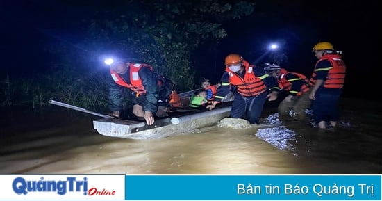 Etwa 600 Menschen der Gemeinde Vinh Long wurden aus dem überfluteten Gebiet evakuiert.