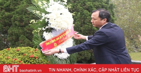 Ha Tinh leaders offer incense at red addresses on the occasion of the 94th anniversary of the Party's founding