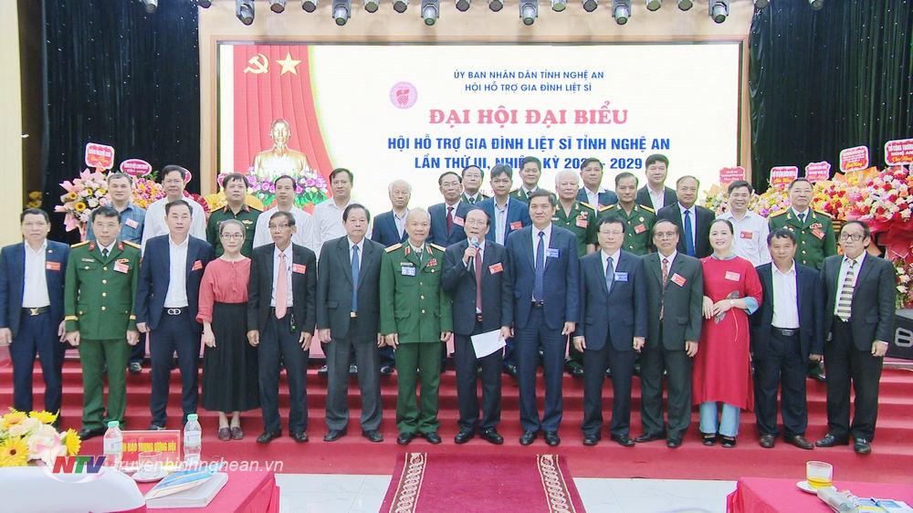 Ra mắt Ban Chấp hành nhiệm kỳ 2024 - 2029. 