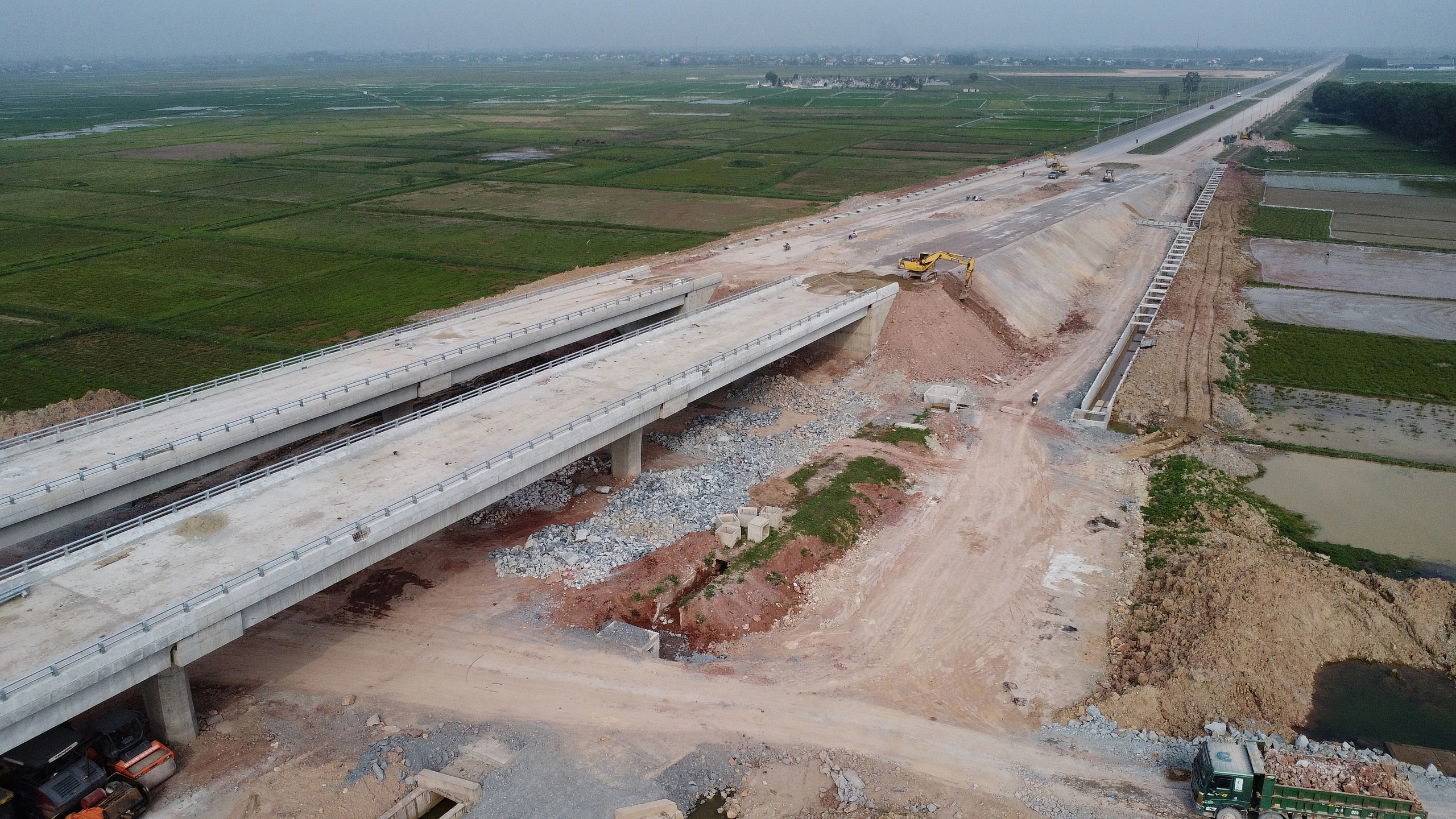 Chạy nước rút, đẩy tiến độ cao tốc Diễn Châu - Bãi Vọt