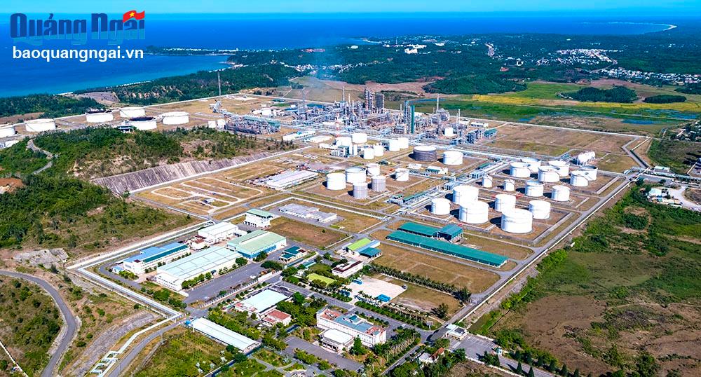 Dung Quat Oil Refinery. PHOTO: D.C.