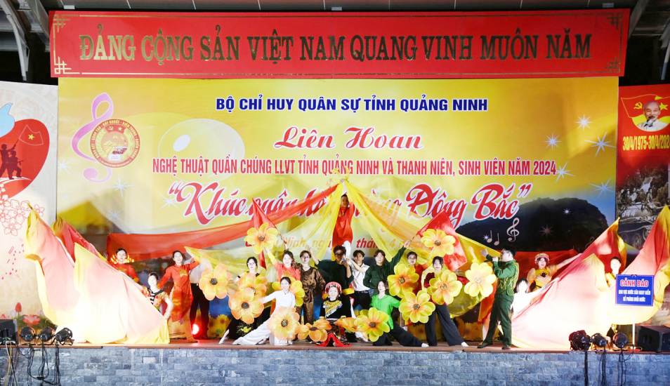 Bộ CHQS tỉnh Quảng Ninh đã tổ chức lễ bế mạc và trao giải Liên hoan nghệ thuật quần chúng lực lượng vũ trang (LLVT) tỉnh và thanh niên, học sinh năm 2024.