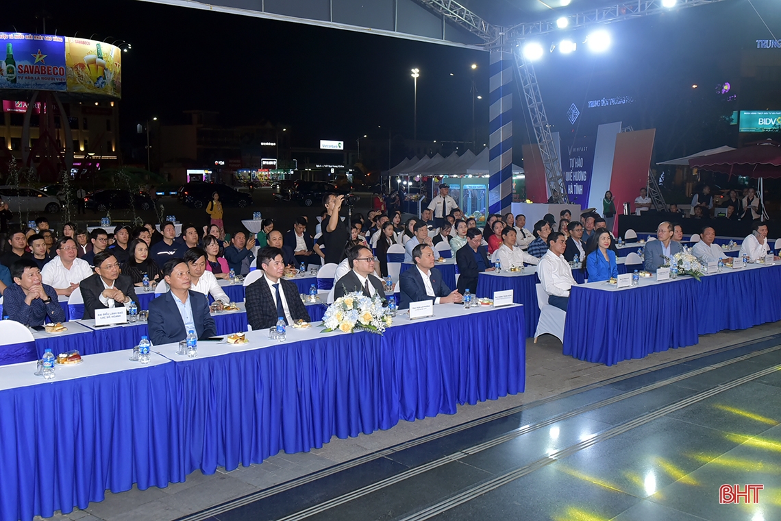 VinFast opens event to show pride in hometown Ha Tinh