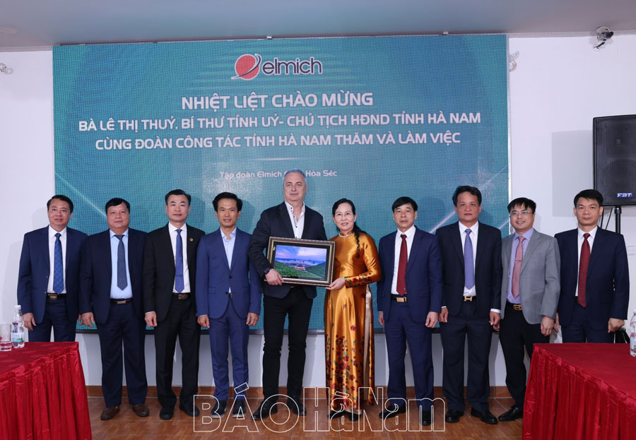 Đồng chí Bí thư Tỉnh ủy Lê Thủy và Đoàn công tác tỉnh Hà Nam làm việc với Tập đoàn Elmich Cộng hoà Czech