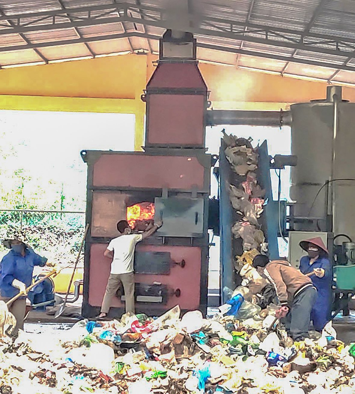 Strengthening solid waste classification at source