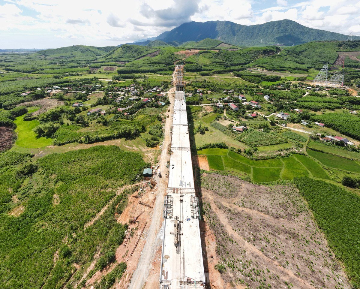 La forma de la autopista de 12.500 billones de VND que pasa por Ha Tinh, foto 9